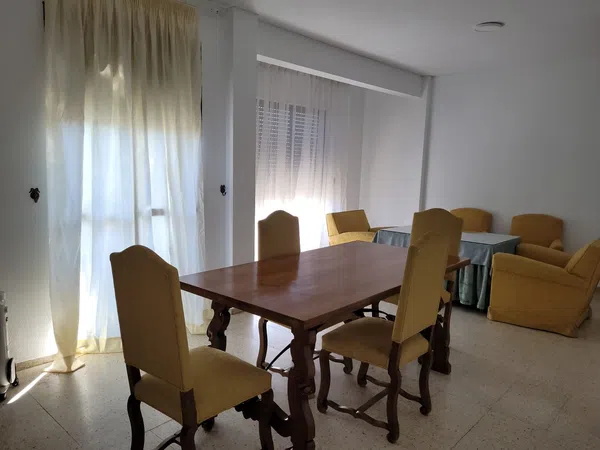 Piso en Barrio Judería - San Basilio