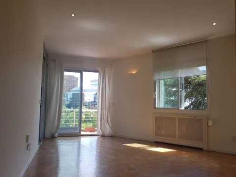 Ático en avenida comandante franco, 27