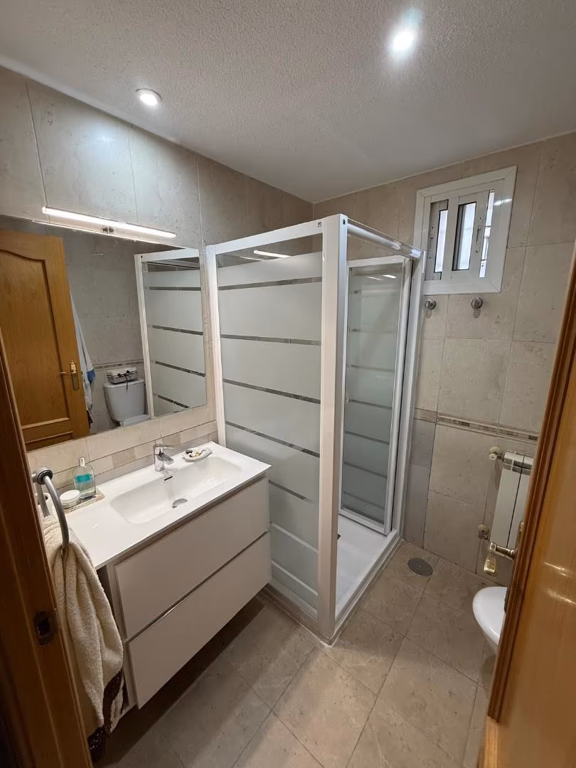 Piso en  Calle de Amadeo Gómez 45 - Foto 12