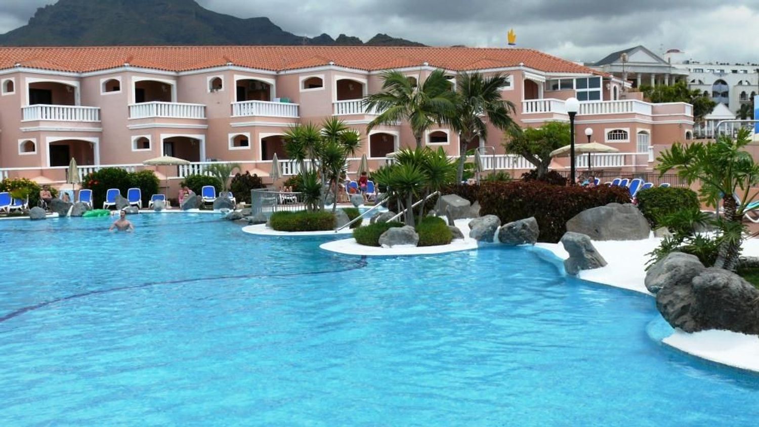 Piso en calle Londres, 3 - Foto 1