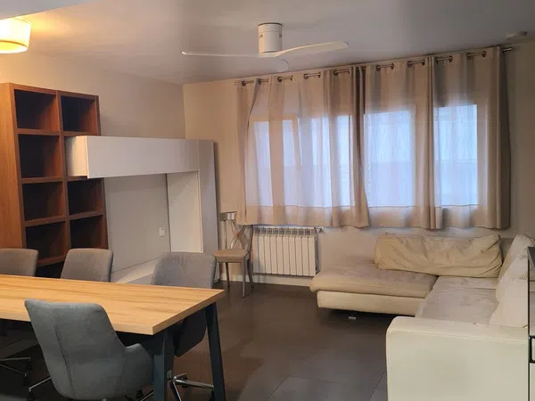 Piso en calle de Francisco de Vitoria, 24