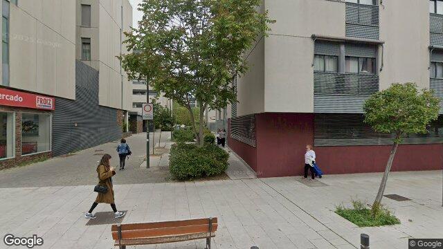 Vista de la calle de Piso en Calle José María Pérez Peridis, 4