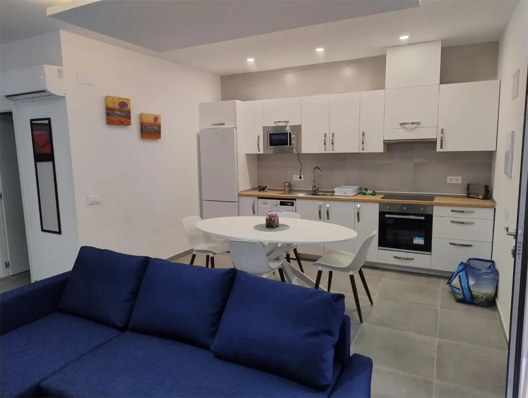 Apartamento en  Calle Rodrigo de Triana 90 - Foto 9