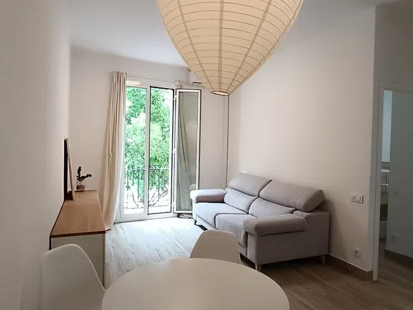 Piso en calle de Sardenya, 457