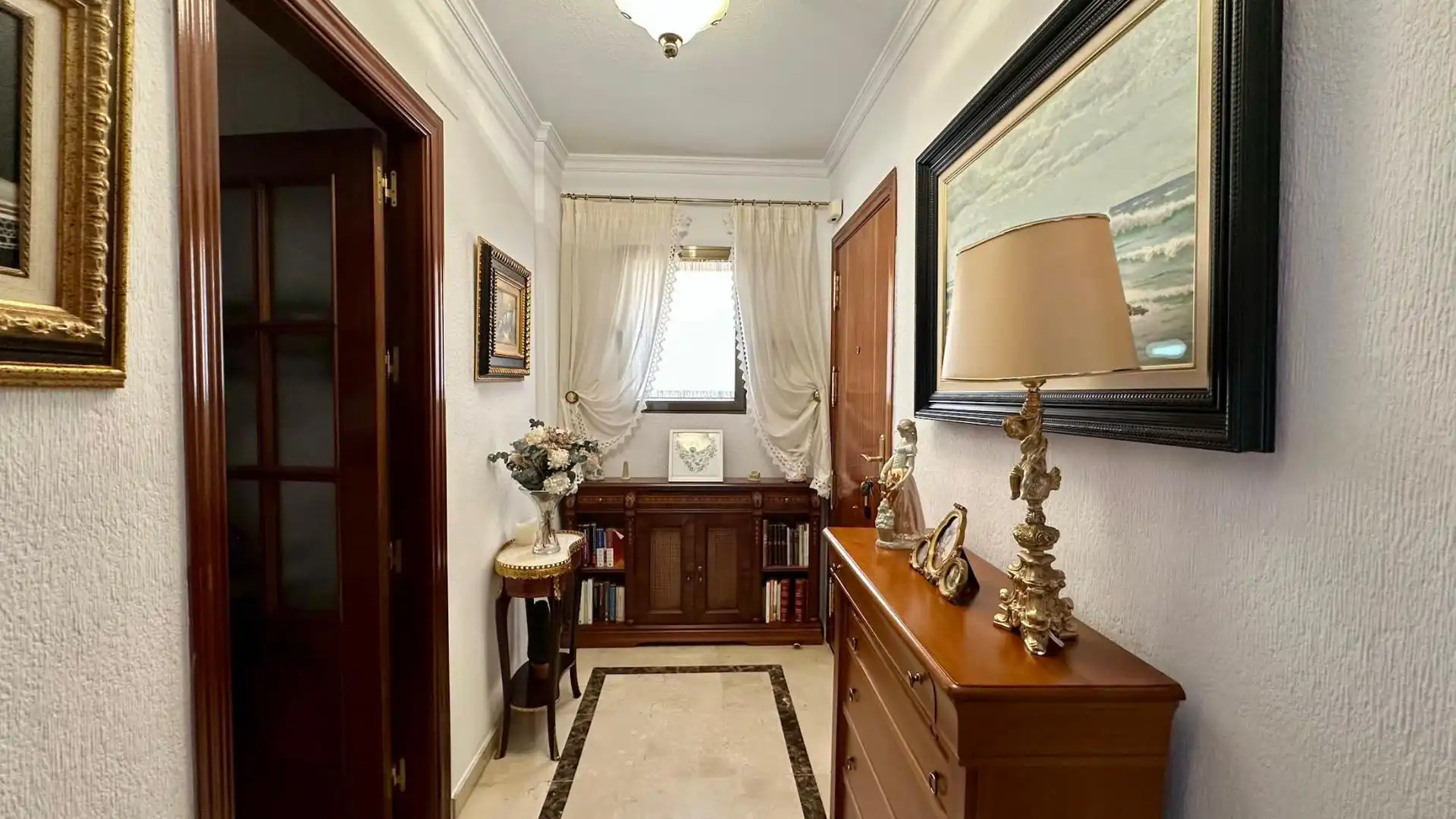 Piso en  Calle Torre de Peralada 3 - Foto 3