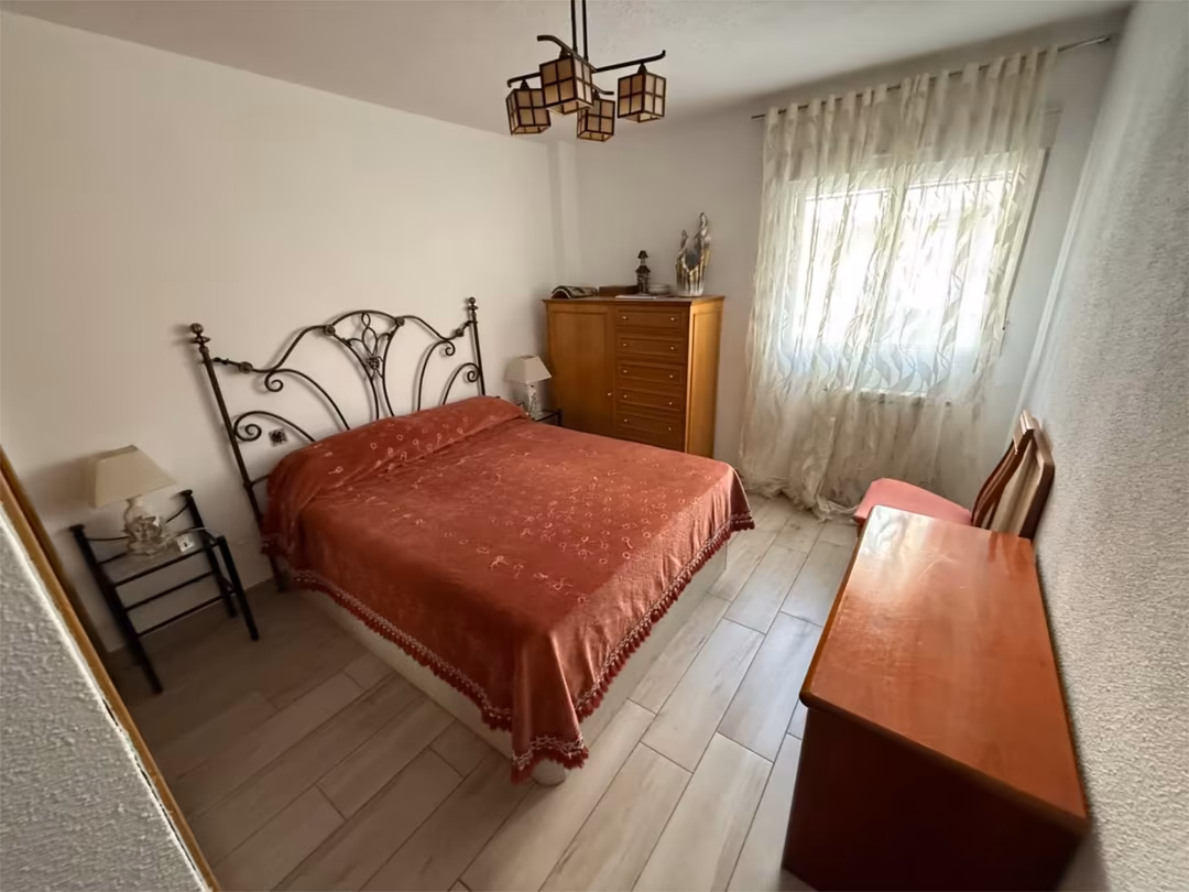 Piso en  Calle de Amadeo Gómez 45 - Foto 4