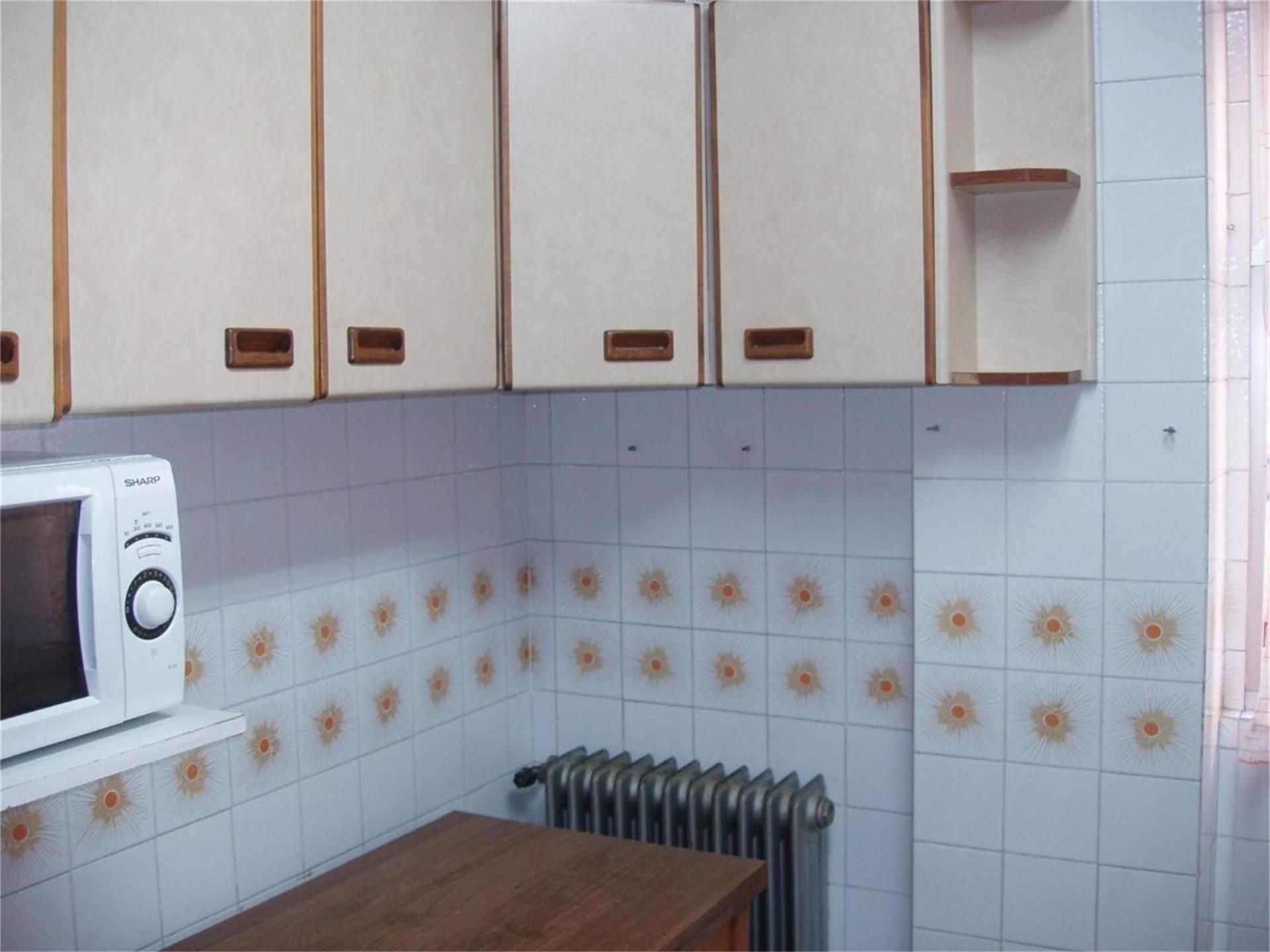 Piso en  Avenida de Villamayor 86 - Foto 2