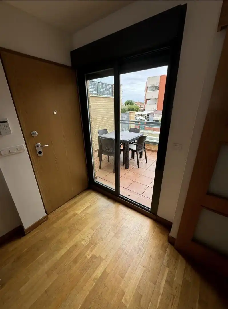 Piso en  Calle Fernando Sanchéz Agüera 24 - Foto 4