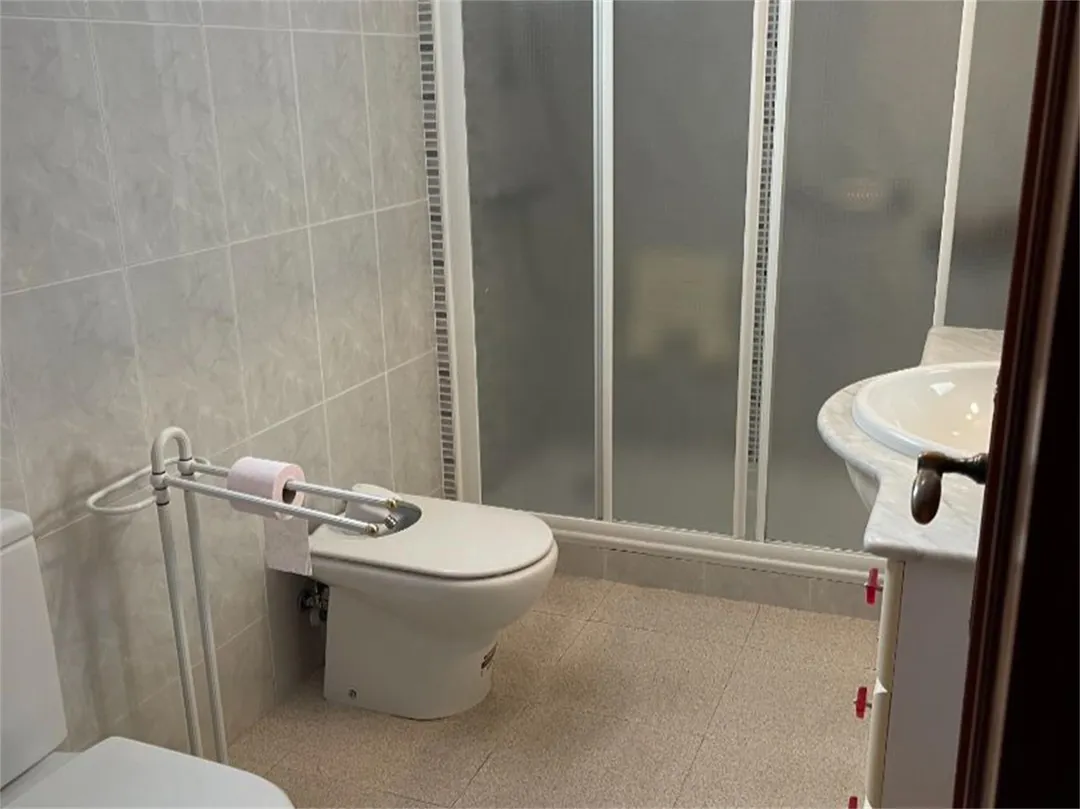 Piso en  Calle Blas Valero 33 - Foto 6