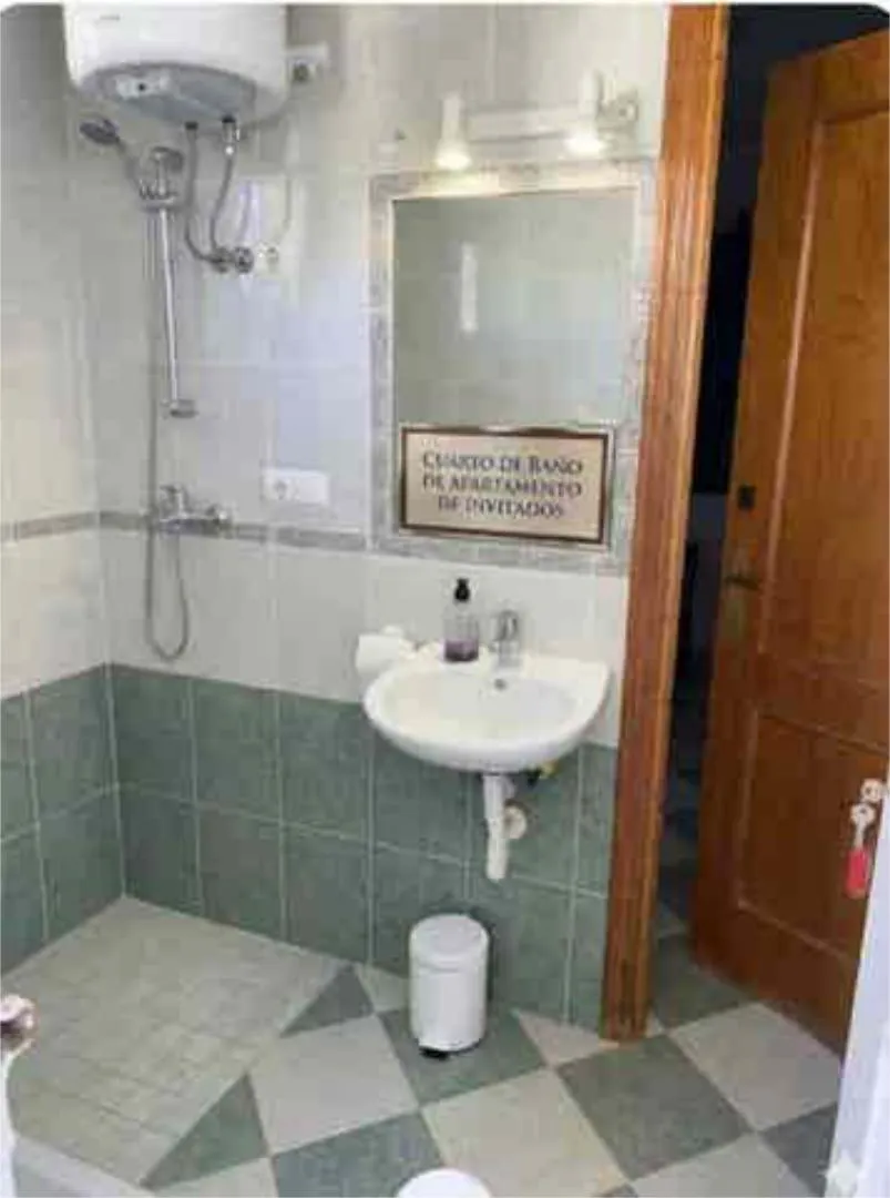 Casa adosada en urbanización la Barrosa - Foto 6