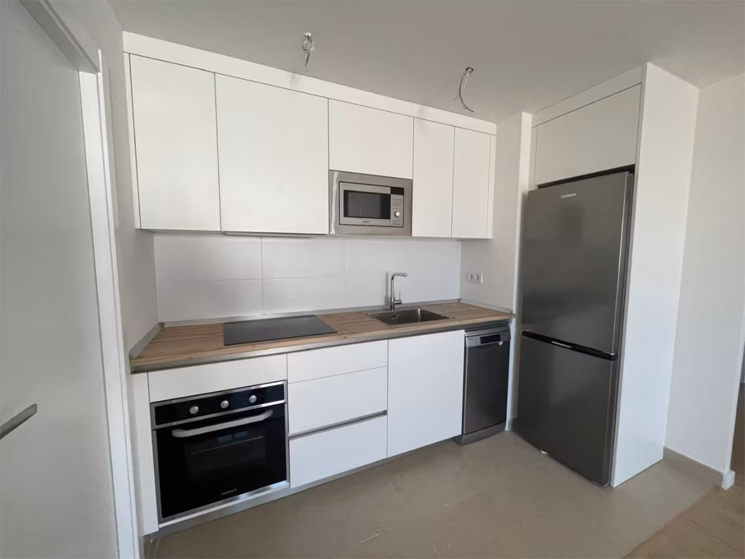 Piso en  Calle Eugenio Gross 18 - Foto 3