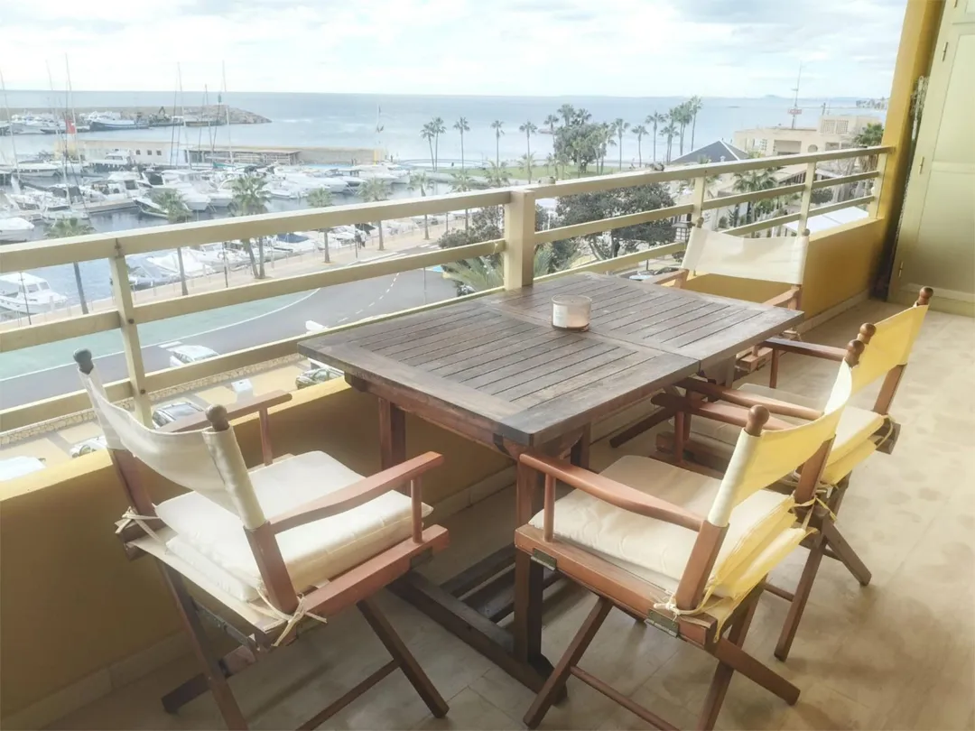 Piso en  Avenida del Puerto 46 - Foto 2