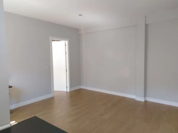 Piso en calle de la Infanta María Teresa, 14 - Foto 2