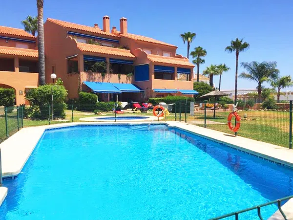 Piso en N-340, 47 , 29693 Estepona, Málaga, Spain - Foto 1