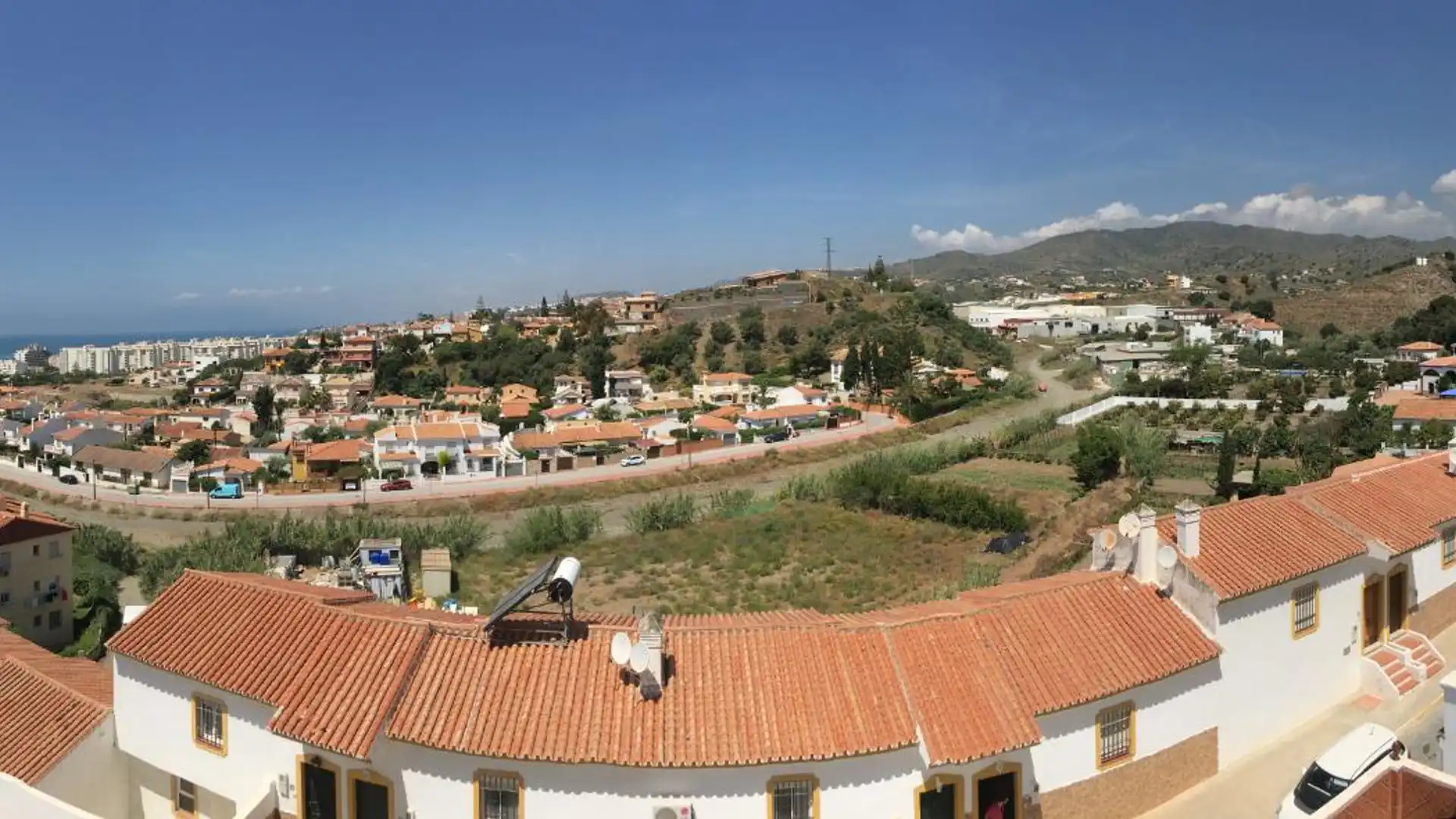 Casa adosada en  Calle Castilla 54 - Foto 1