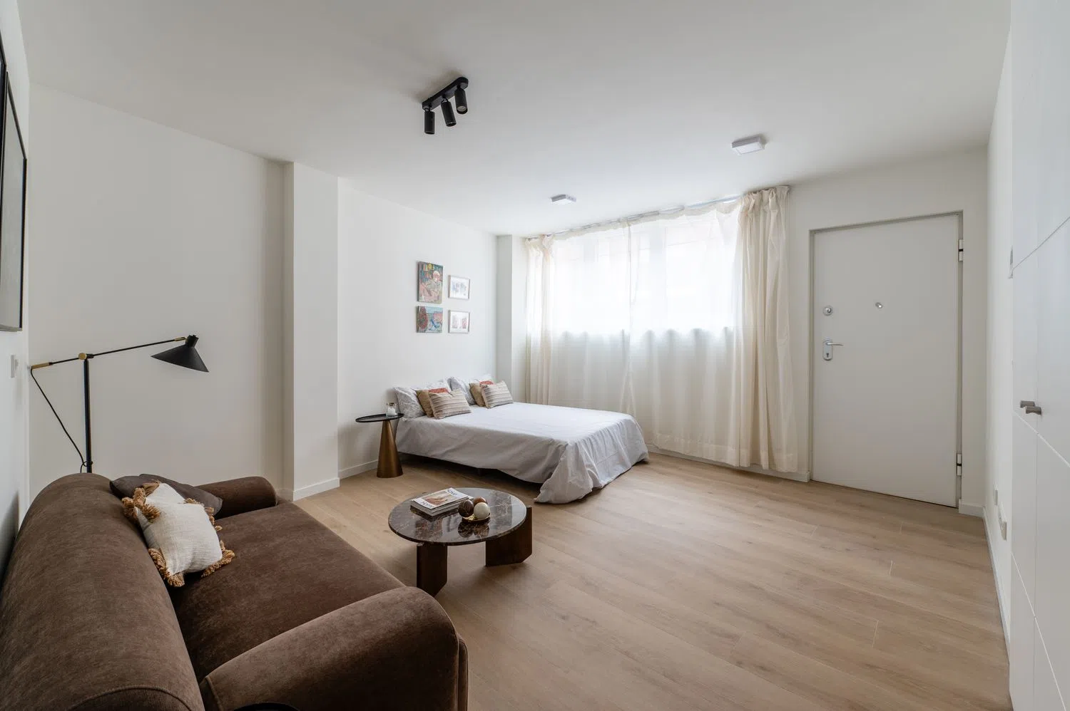 Piso en calle de Castillejos, 6