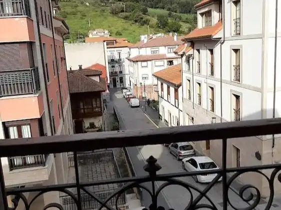 Piso en  Calle Arzobispo Valdés Salas 1 - Foto 10
