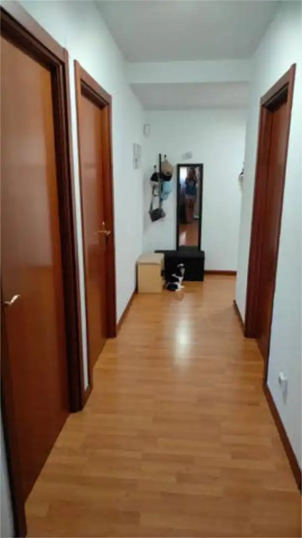 Piso en Ibaiondo - Foto 2