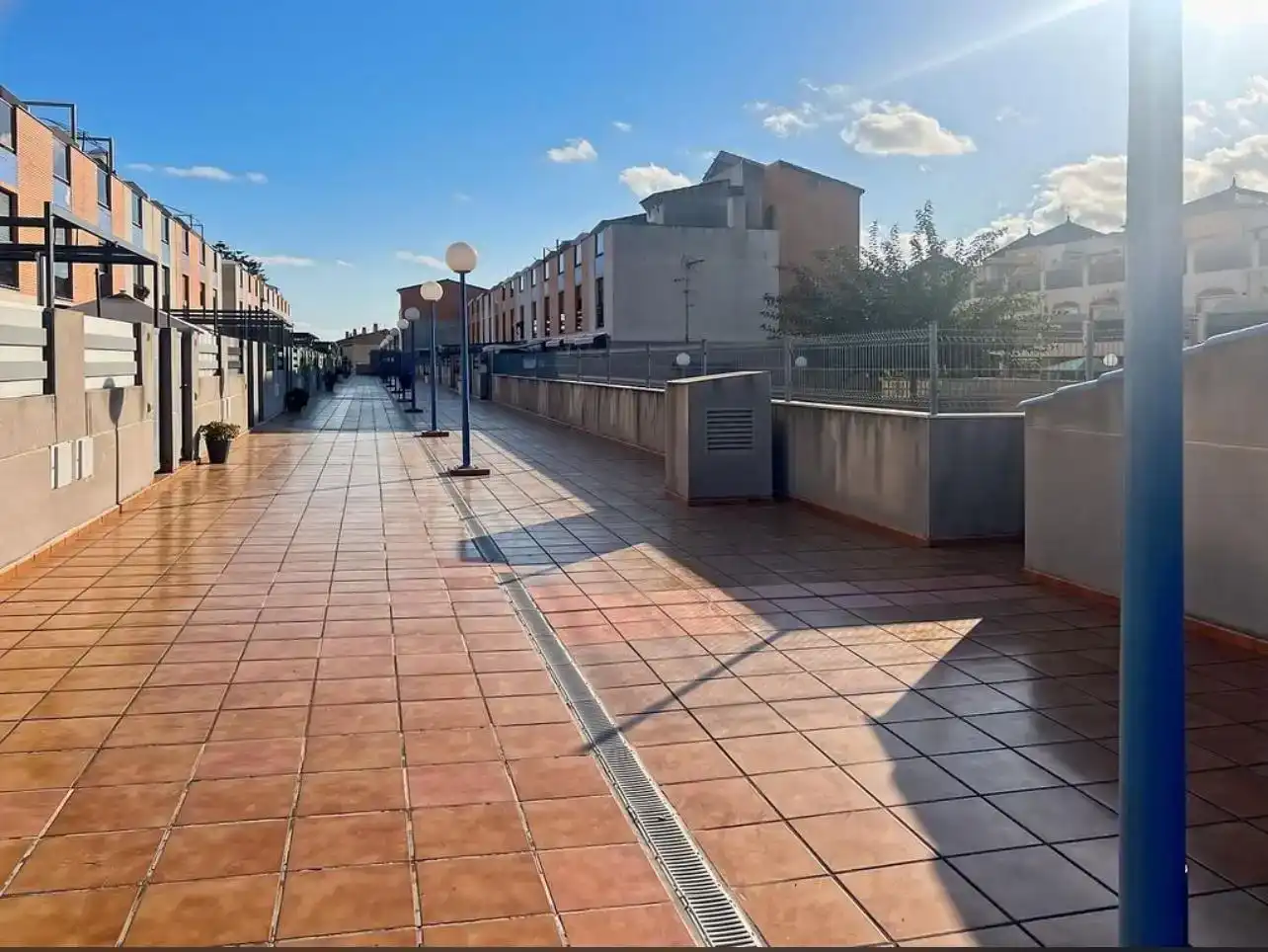 Casa adosada en  Camí de l'Om Blanc 66 - Foto 4