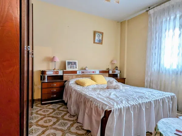 Piso en La Alhóndiga - Foto 5