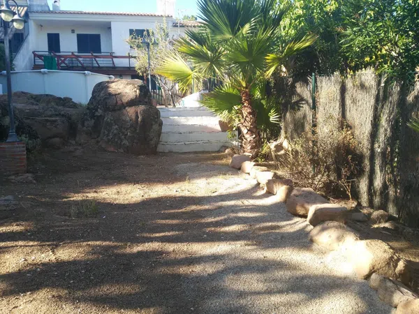 Casa o chalet independiente en Avenida del Brezo, 28, Trassierra - Las Jaras - Foto 2