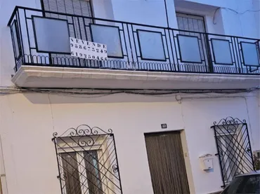 Casa adosada en  Calle Lepanto 48 - Foto 1
