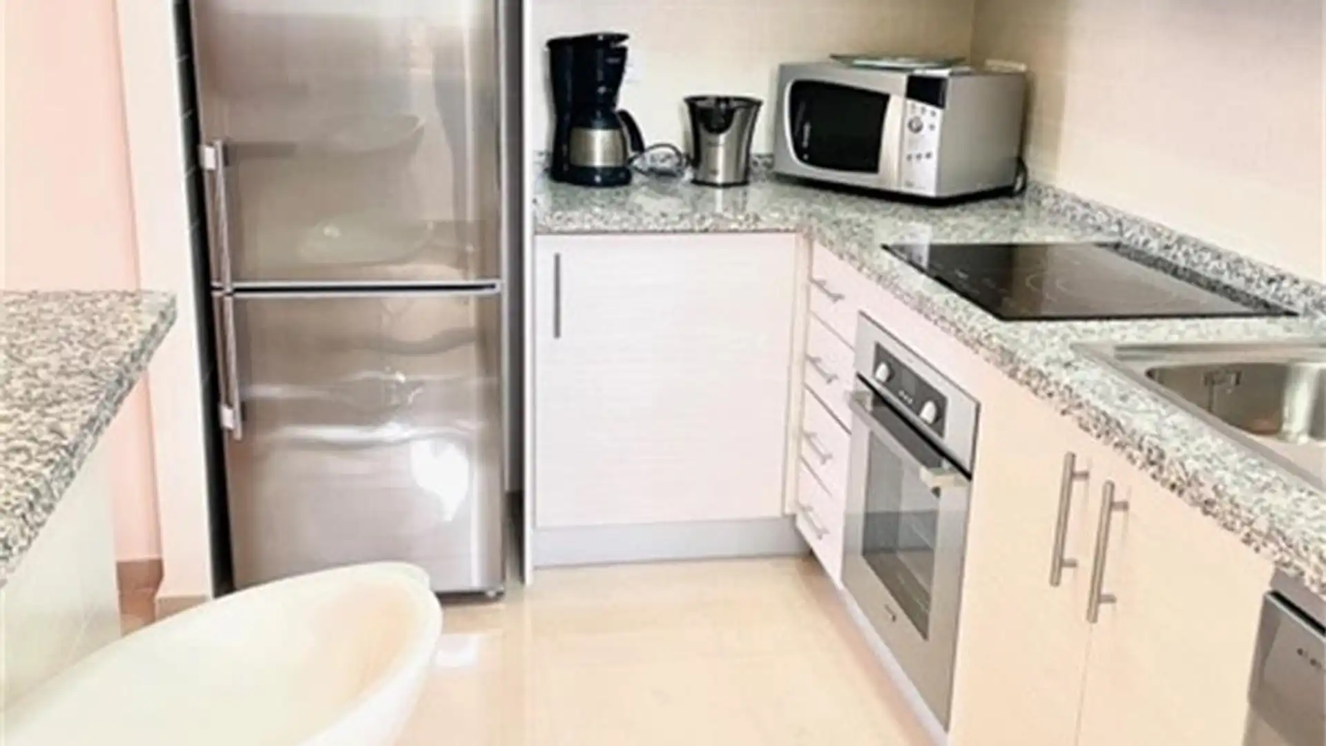 Piso en  Calle Presidente Adolfo Suárez 3 - Foto 18