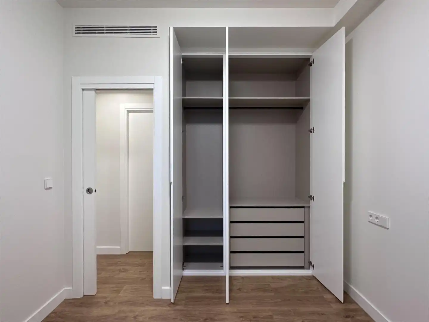 Planta baja en  Calle Muñoz Torrero Nº2 - Foto 6