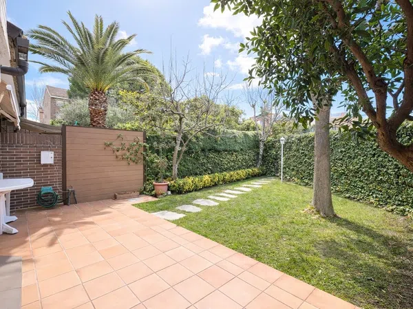 Chalet adosado en Urb. nuevo gales Barrio Monte Rozas - Foto 2