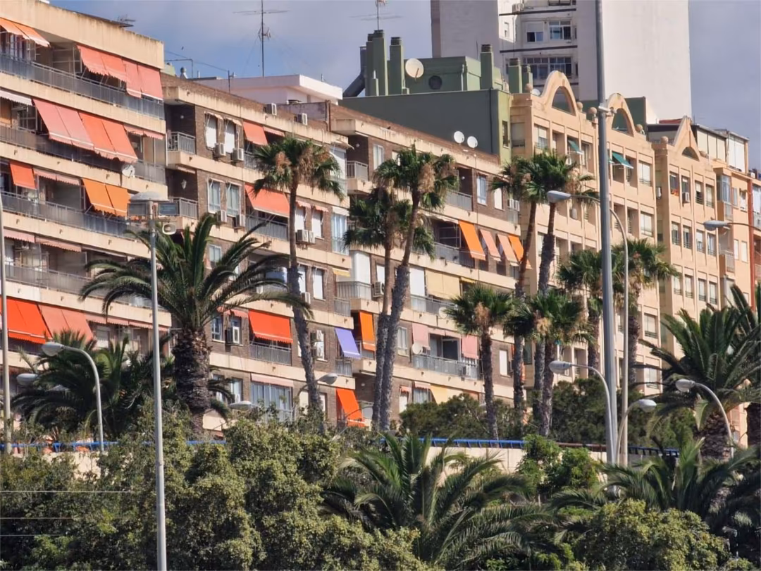 Piso en  Avinguda de Dénia 9 - Foto 5