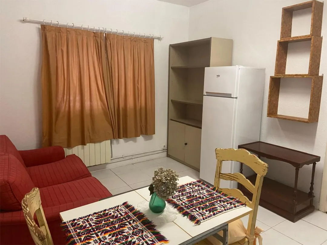 Estudio en  Calle Castillo de Loarre 16 - Foto 2