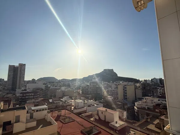 Piso en ronda del Castillo, 8