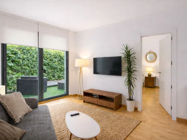 Piso en calle Pedrezuela, 1 - Foto 1