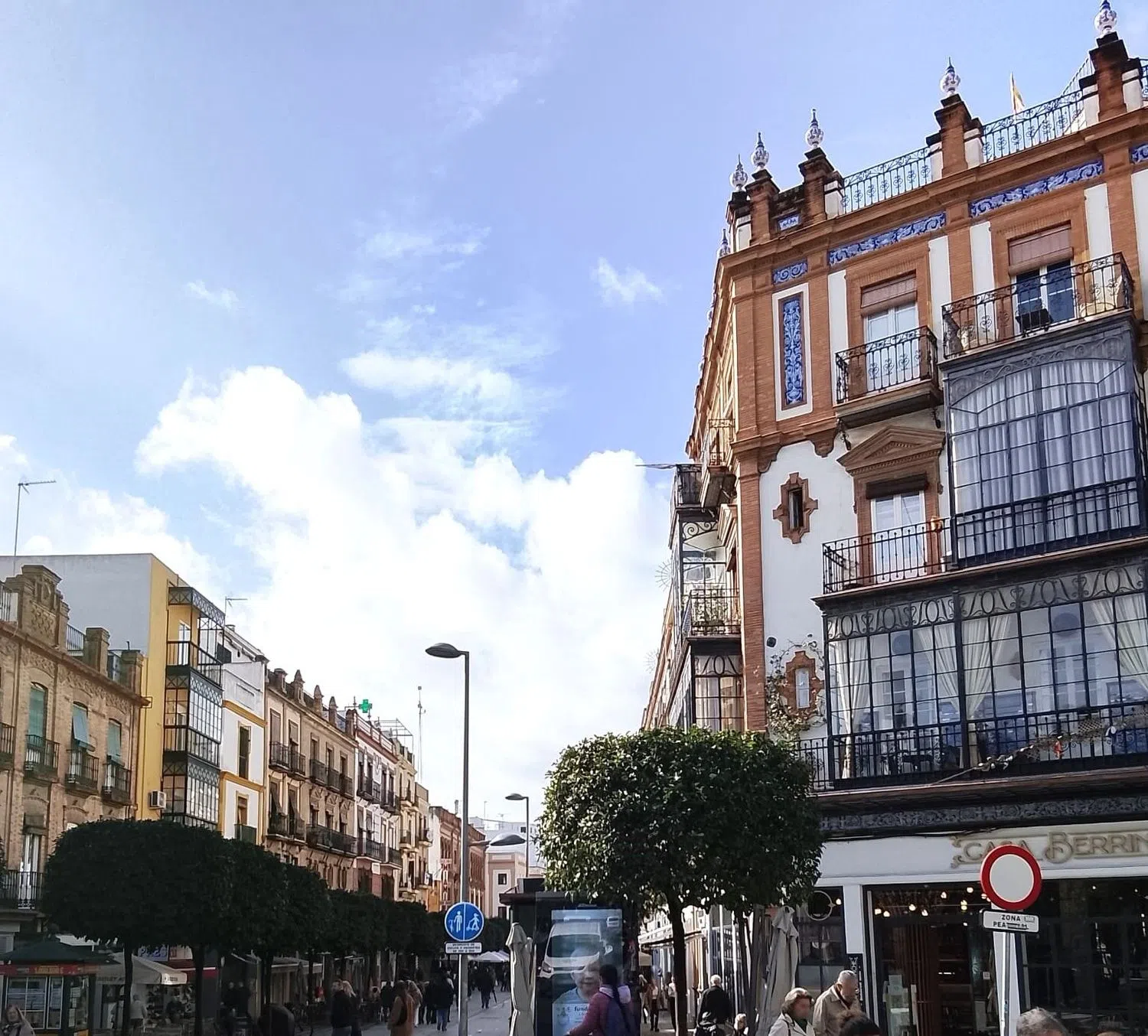 Piso en calle San Jacinto, 8 - Foto 2