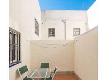 Planta baja en  Calle Lago Bañolas 24 - Foto 3