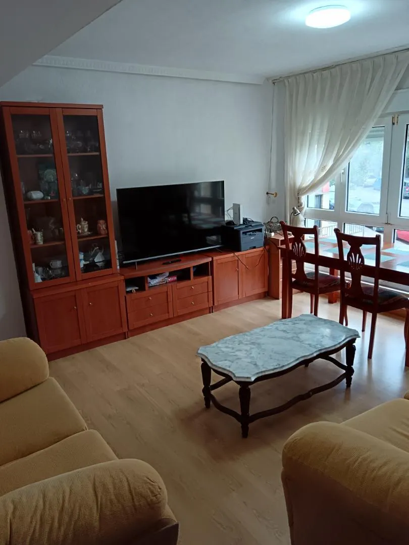 Piso en  Calle Velasquita Giráldez 12 - Foto 1