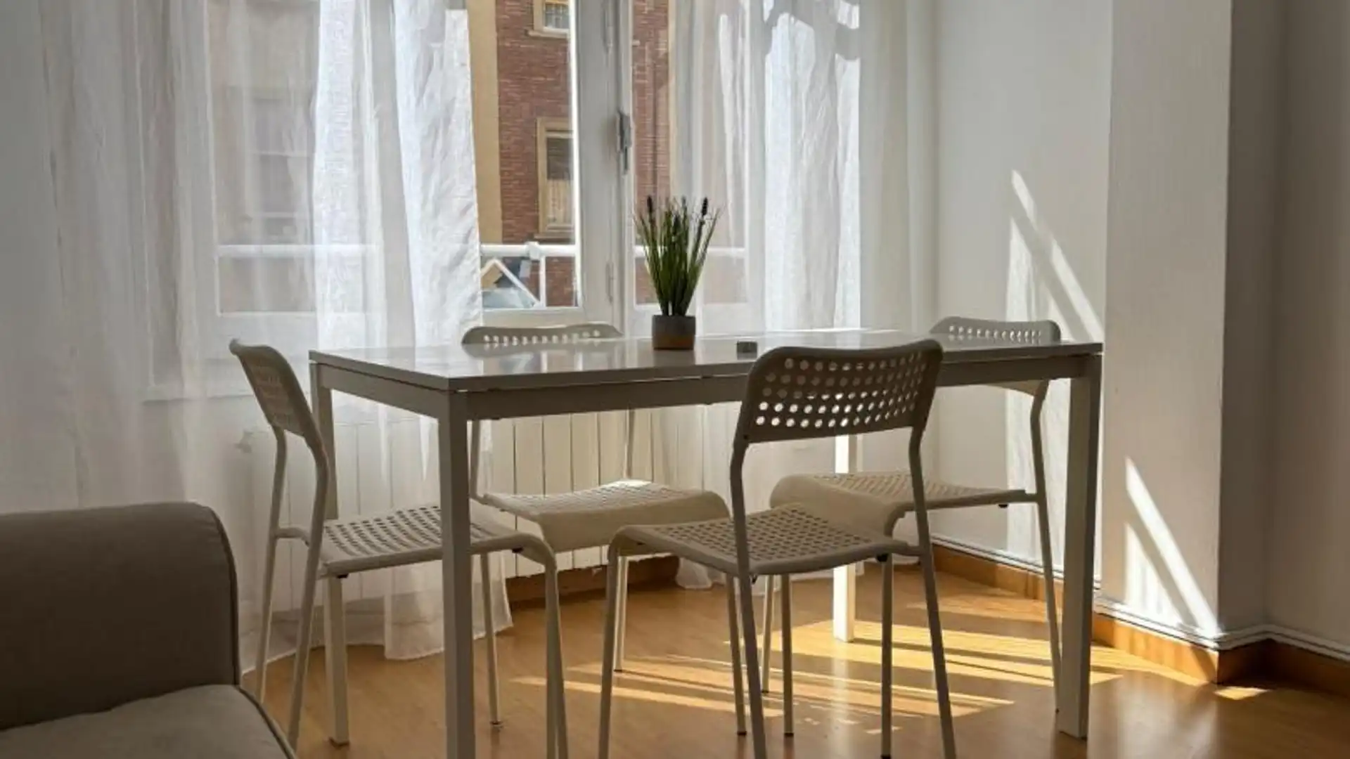 Piso en  Calle de Laguna de Rins 4 - Foto 1