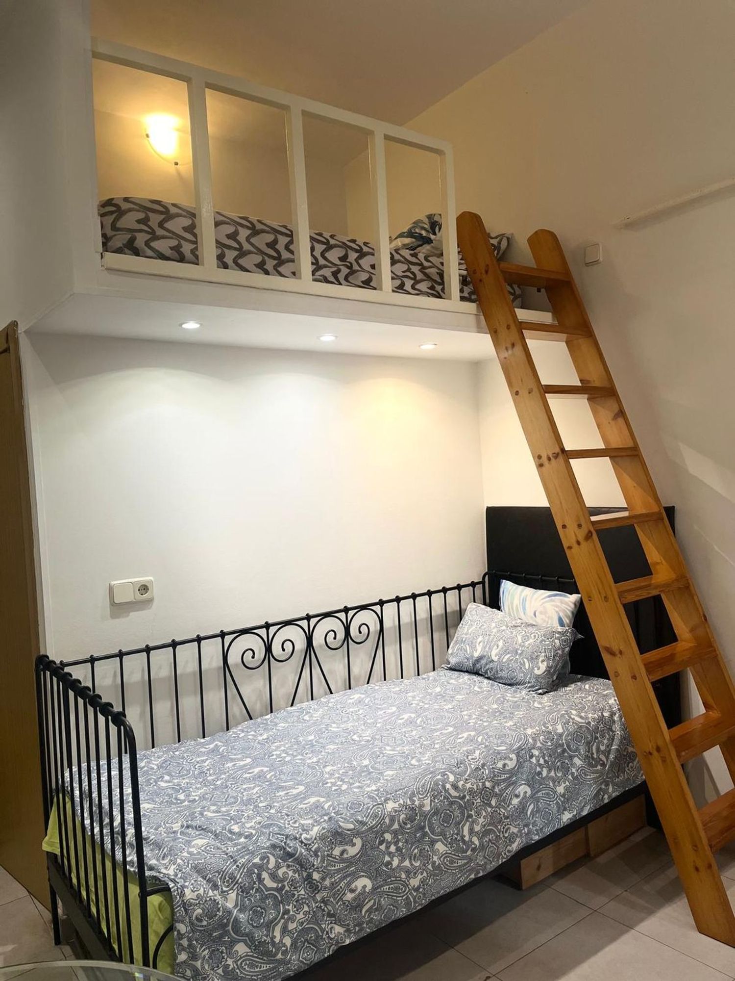 Estudio en calle de Santa Isabel, 31 - Foto 1