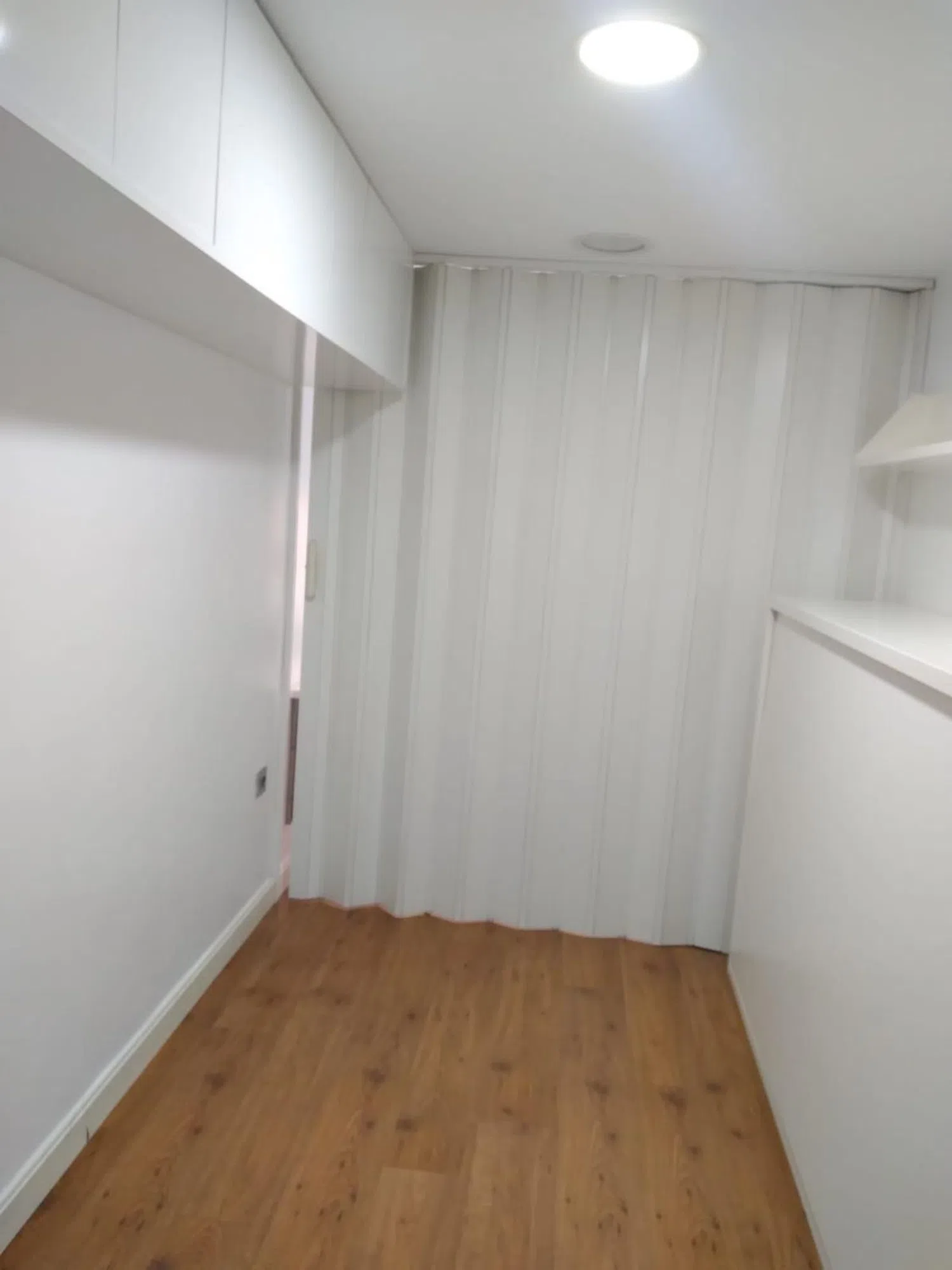 Estudio en calle dels Comtes d'Urgell, 4 - Foto 3