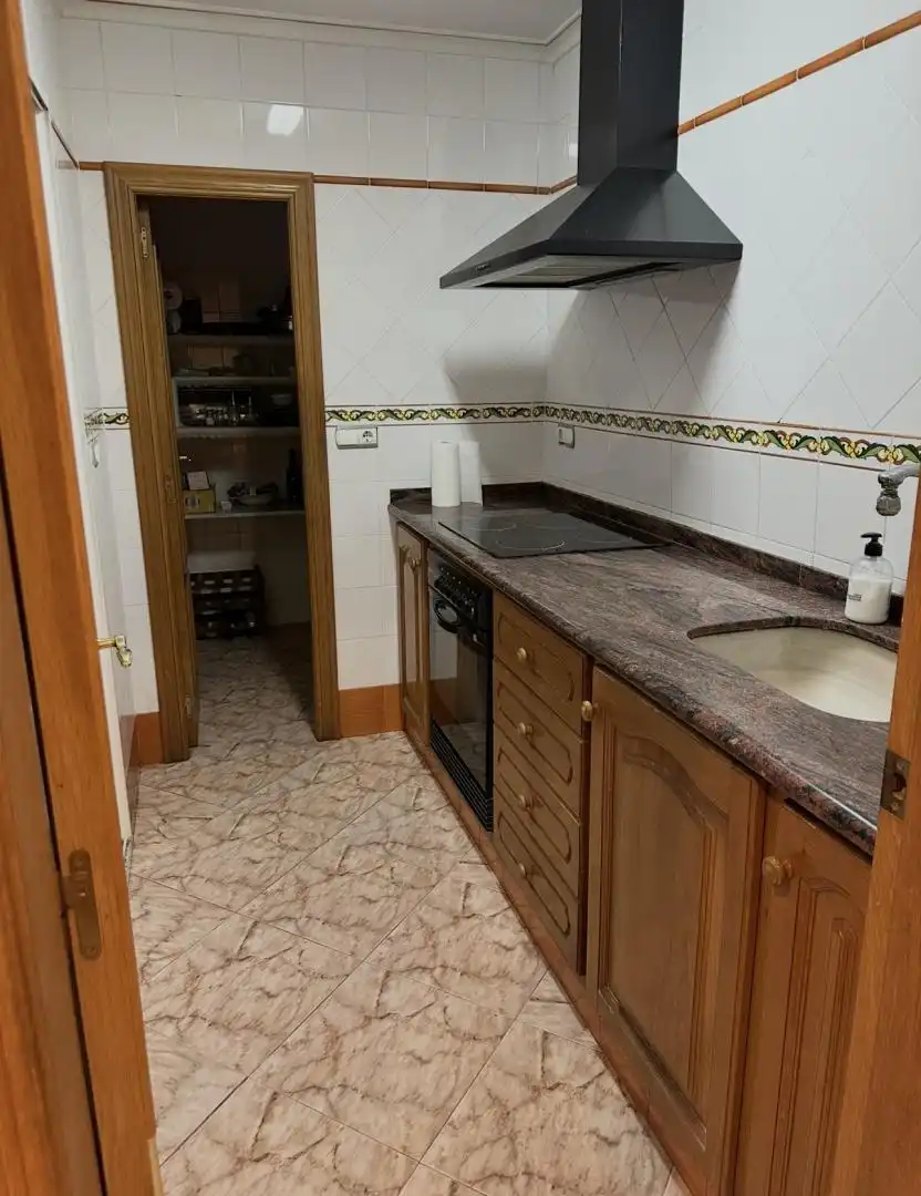 Casa adosada en  Carrer del Bon Aire 43 - Foto 4