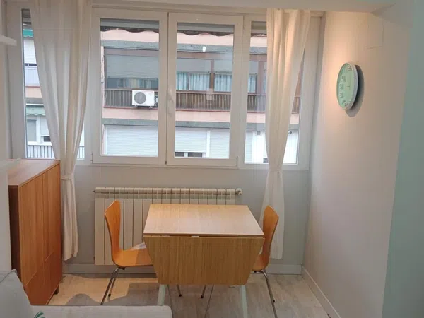 Piso en calle de Álava, 7 - Foto 3