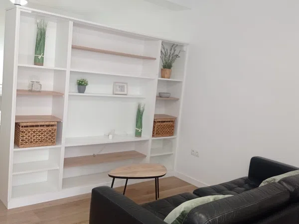 Estudio en calle Doña María Manrique, 4