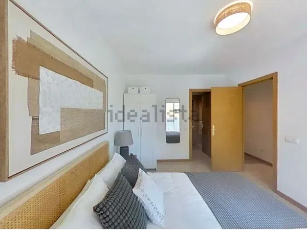 Piso en Calle de Versalles, 2, La Montaña-El Cortijo - Foto 7
