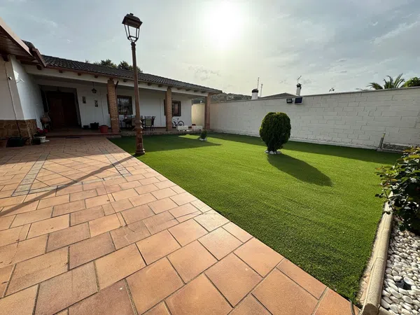 Casa o chalet independiente en Ronda de Occidente, 10 - Foto 2