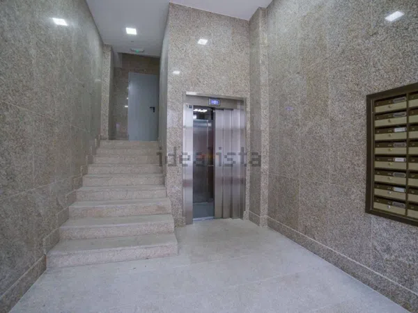Piso en Calle do Conde de Torrecedeira, 23, Berbés - Peritos - Foto 5