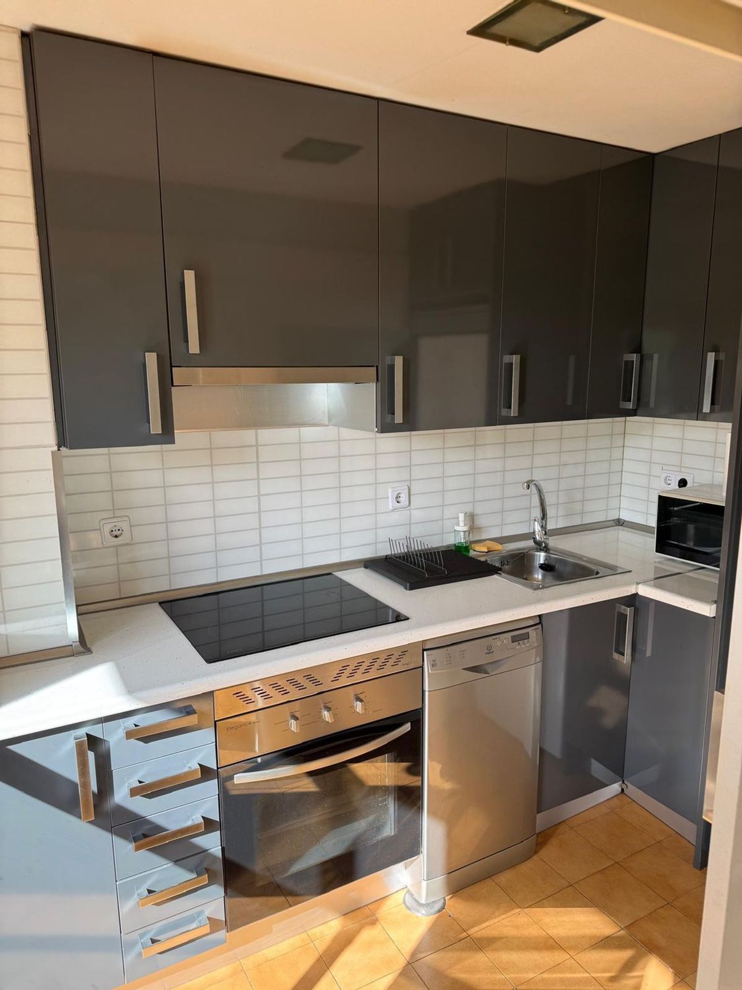 Piso en calle Arquitecto Sanchez Arcas, 5 - Foto 2