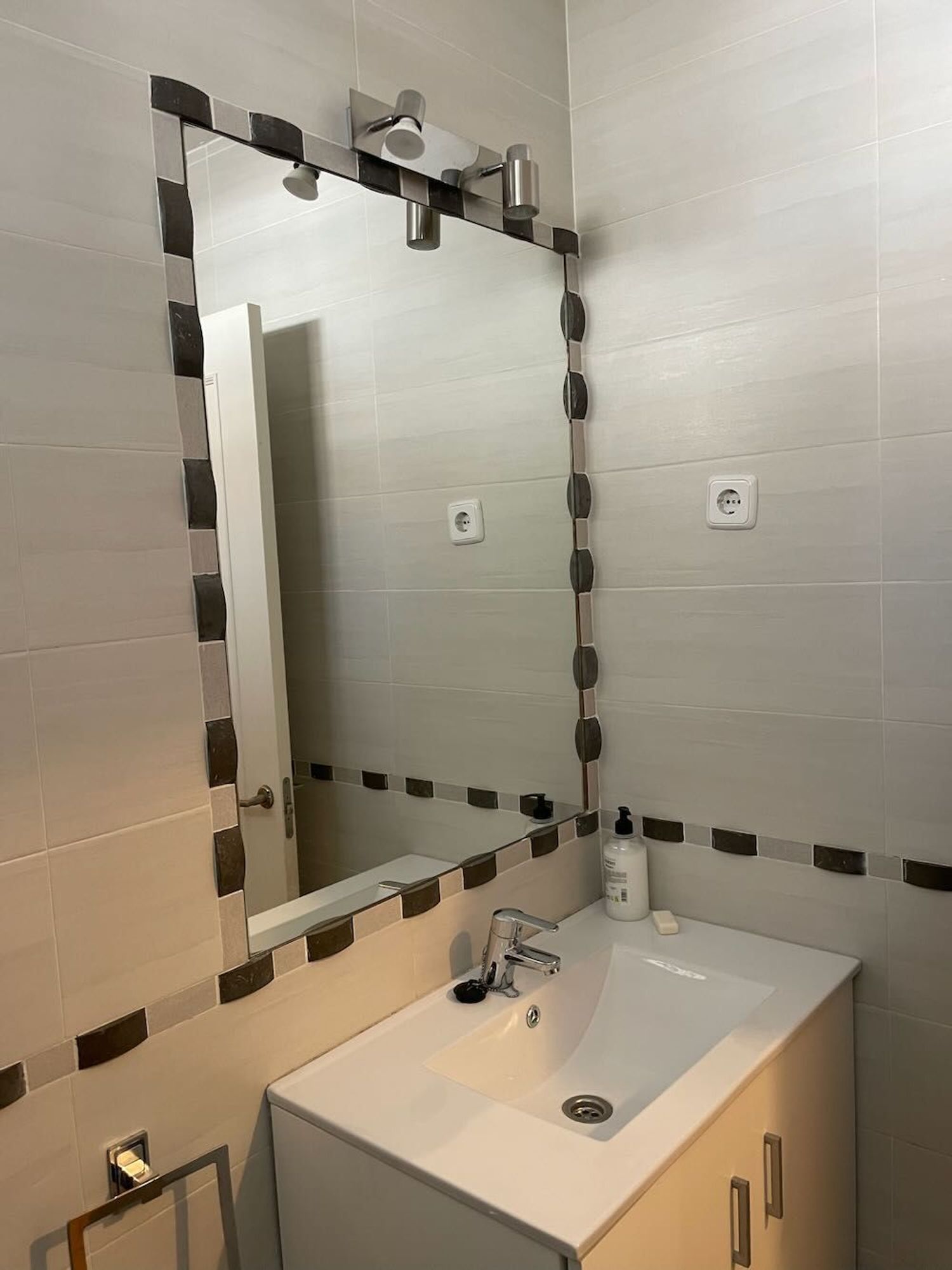 Chalet adosado en calle Playa de la Concha, 25 - Foto 5