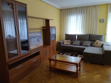 Piso en  Calle Marqués de Casa Valdés 101 - Foto 1