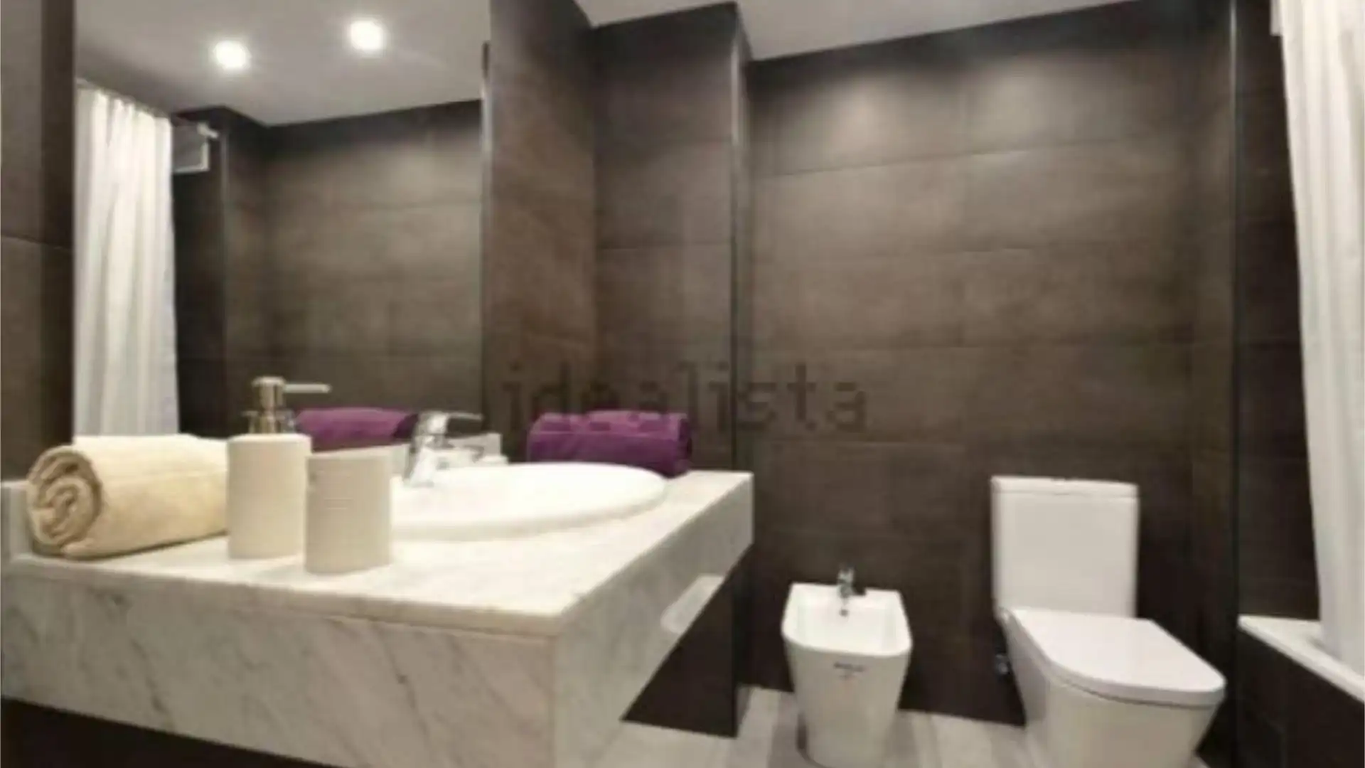 Piso en  Carrer de Ponent 161 - Foto 2