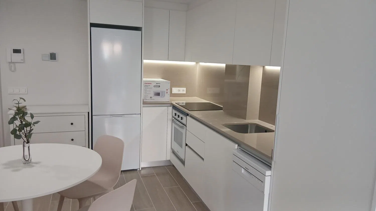 Piso en Barrio En Corts - Foto 2